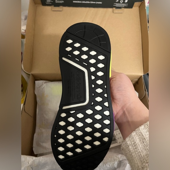 Adidas - Picture 5 of 5